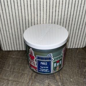 Bath and body works 3 wick candle